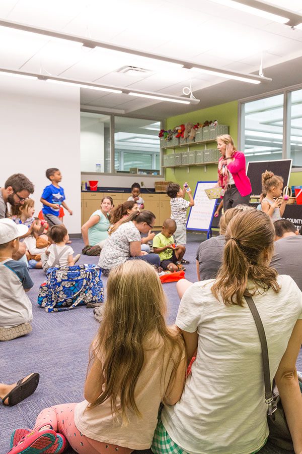 library reading to children